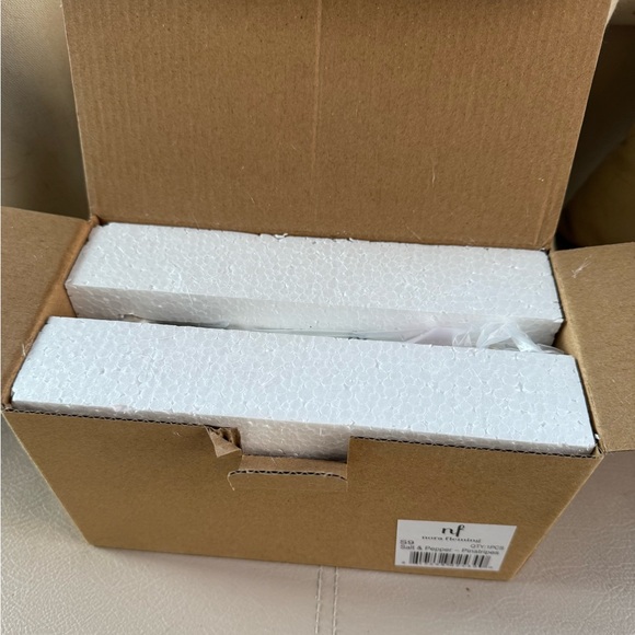 NWB Nora Fleming Pinstripes Salt & Pepper Shakers - Picture 3 of 10